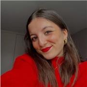 Professeur particulier donne des cours de soutien scolaire et aide aux devoirs