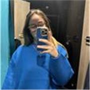 Me defino como una chica amable y que disfruta de explicar sobre todo con edad temprana puedo dar clase hasta segundo de la eso. 