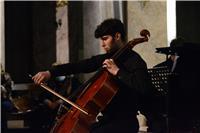 Laureato triennio conservatorio impartisce lezioni di: teoria e solfeggio, violoncello e pianoforte base