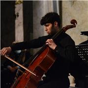 Ragazzo con laurea triennale in Violoncello offre lezioni di teoria musicale o strumento (violoncello)