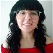 Soy María, chica de 24 años con gran experiencia en la enseñanza de materias escolares con niños y adolescentes con y sin necesidades especiales