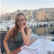 Studentessa universitaria offre ripetizioni