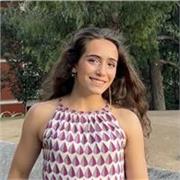 Apta para dar clases de inglés escolar a niños.