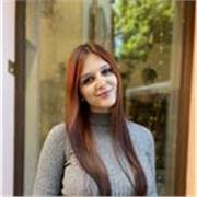 Laureanda presso il Conservatorio di Rovigo, diplomata presso il Liceo Majorana indirizzo scienze umane; offro ripetizioni per qualsiasi materia di elementari e medie e lezioni di canto moderno