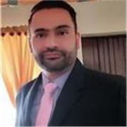 Licenciado en educación artística, en música, danzas y artes plásticas