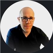 Especialista en marketing y transformación digital para pequeñas empresas con ganas de dar el salto al siguiente nivel.