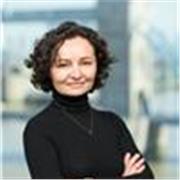 Friendly and patient English tutor with extensive experience coaching and supporting professionals and international learners.
