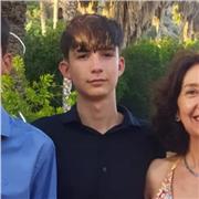 Profesor de matemáticas para niveles de 2 eso e inferiores. Experiencia con alumnos de 3° ESO. Actualmente cursando 2 bachillerato