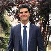 Après avoir effectué ma licence et mon master en finance entièrement en anglais, j'aide les étudiants à se préparer au GMAT afin q