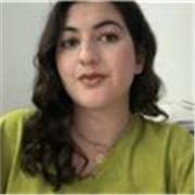 Me considero una chica responsable, paciente y cercana. Me gustan mucho los niños y disfruto ayudándoles a aprender en sevilla 