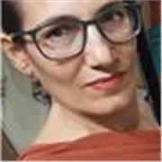 Profesora titulada en BB.AA. con una trayectoria de más de 5 años en la enseñanza, ayudo con el inglés a ESO.
