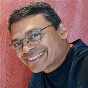 Profesor integral de Quiromasaje, Derechos Humanos y teología.