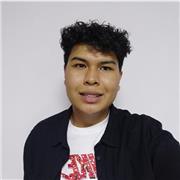 Soy un chico joven muy activo quién se lleva muy bien los niños y sabe compaginar