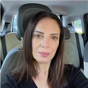 Ripetizioni scuola media e superiori in modo particolare italiano e materie affini, inglese e francese. Valuto anche on line