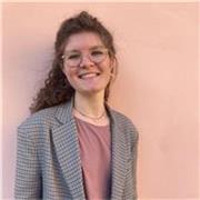 Laureata magistrale in storia (Università di Pisa e Scuola Normale Superiore di Pisa) offre ripetizioni online o in presenza per materie umanistiche