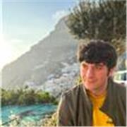 Insegnante di chitarra a Roma per lezioni online e in presenza