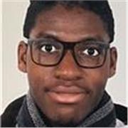 Mathematikstudent gibt Nachhilfe für Schüler