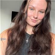 I’m a passionate and friendly tutor currently studying Health Sciences, offering GCSE Biology lessons for students who want clear