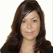 Profesora de fiscalidad, contabilidad y finanzas para estudiantes de universidad