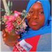 Étudiante en classe préparatoire donne des cours de soutien scolaire