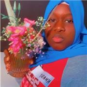 Étudiante en classe préparatoire donne des cours de soutien scolaire