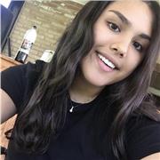 Studentessa universitaria, madrelingua inglese offre ripetizioni a studenti di scuola medie e superiori