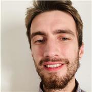 Native Englishman with over 2 years teaching English as a second language