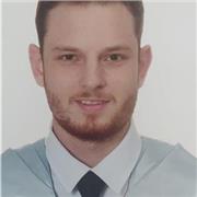 Chico de 29 años, graduado en Historia y Educación. Me dirijo a alumnos de la ESO y Bachillerato