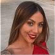 Hola, soy Lara, argentina, profesora certificada de español 