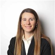 laureata triennale e magistrale in economia in inglese