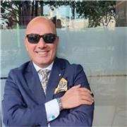 Coach/Insegnante e docente, appassionato del mio lavoro e della trasmissione di conoscenze pratiche ed efficaci