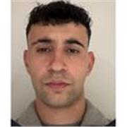 Estudiante de último curso del grado de Administración y Dirección de Empresas listo para impartir clases