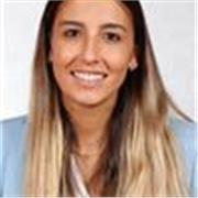 Mestra apasionada eficaç, treballadora i responsable centrada en la creació d’un entorneducatiu positiu adaptat a cada alumne 