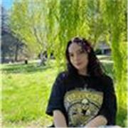 Soy una persona empática y responsable. Daré clases a alumnos que deseen mejorar su inglés con un enfoque práctico y adaptado.