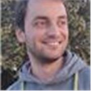 Se ofrecen clases particulares de cualquier materia. Soy estudiante de Educación Primaria y entrenador de fútbol de niños