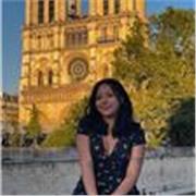 Profesora de apoyo, con enfoque en español y francés