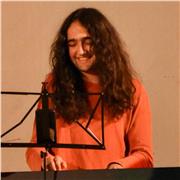 Cours de piano à la carte d'une jeune étudiante passionnée !