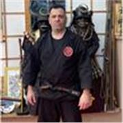 Shinsei Ryu Bujinkan Dojo. Es una escuela de artes Marciales dirigida por el Shidoshi Carlos Marinoni