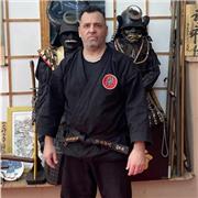Shinsei Ryu Bujinkan Dojo. Es una escuela de artes Marciales dirigida por el Shidoshi Carlos Marinoni