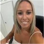 Estudiante de grado de primaria imparte clases de primaria de todas las asignaturas