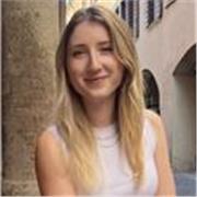 English Teacher with Bachelor degree in English Literature and Psychology