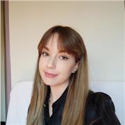 Professeure d'espagnol, tant pour les enfants que pour les adultes, surtout dans le domaine de l'expression orale