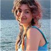 Studentessa offre lezioni di inglese per persone di tutte le età. Sia in presenza (a Milano) che online