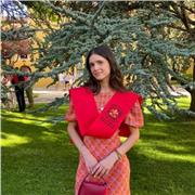 Profesora titulada en Derecho, ofrece clases de repaso a estudiantes de primaria y a universitarios de Derecho