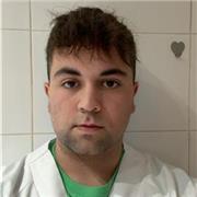 Estudiante de enfermería de primer año, me encanta trabajar con niños peques y tengo en nivel B2 de inglés