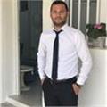 Her yaştan öğrenciye ders veren İngilizce Öğretmeni
