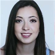 Profesora de matemáticas imparte clases para niñ@s de primaria