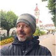 Extrovertido apasionado por la enseñanza. Amante de la lengua.