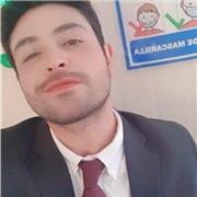 Profesor de educación diferencial (especial) con mención en discapacidad mental.