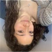 Profesora de repaso de la asignatura de lengua catalana y castellana